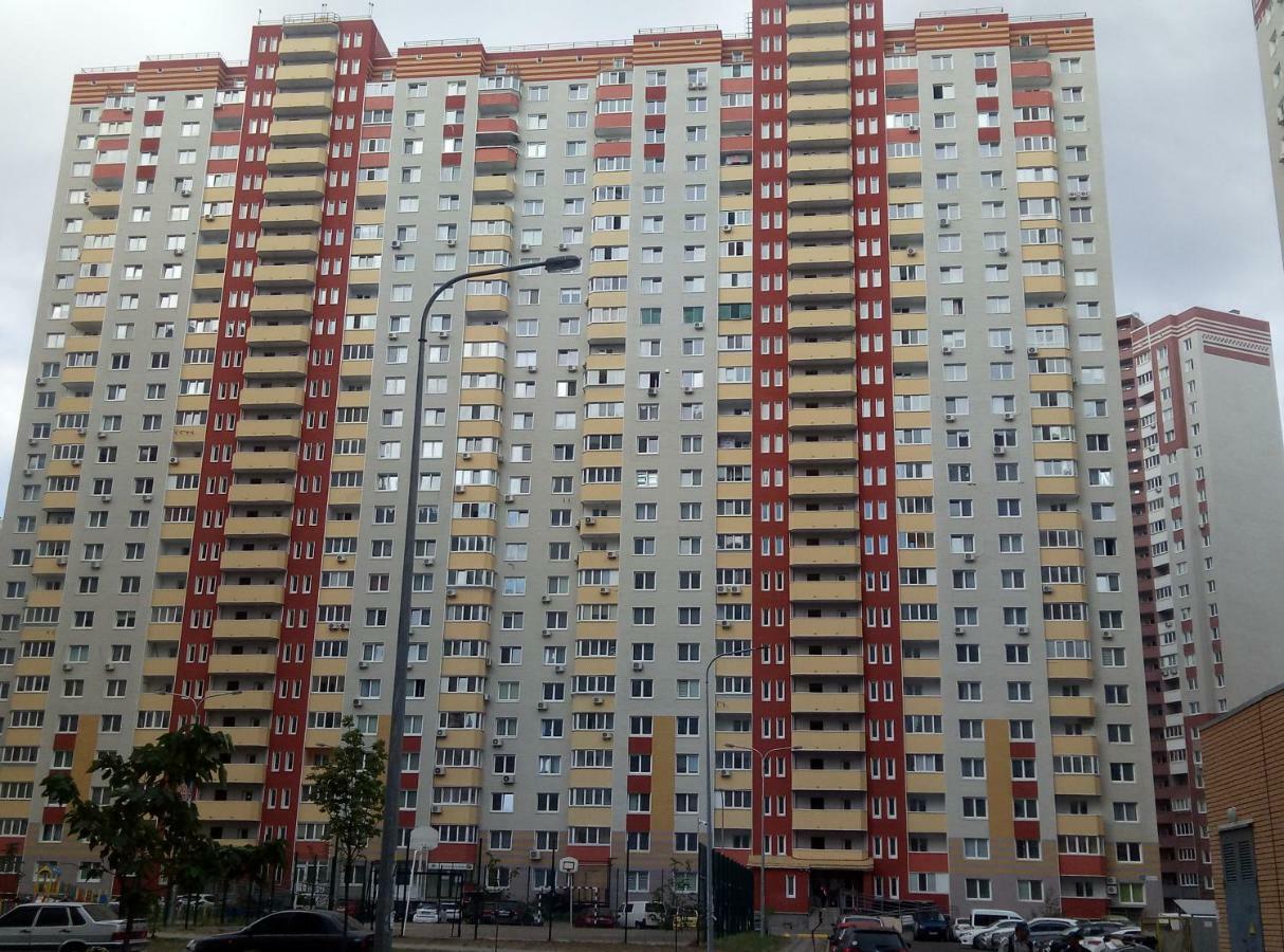 Просторные Апартаменты Бариса Гмыри 14Б Kiev Eksteriør billede